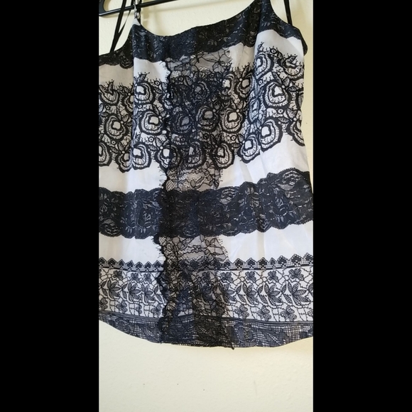 Kardashian Kollection Lace Camisole (NYP) NAME YOUR PRICE - Picture 3 of 5